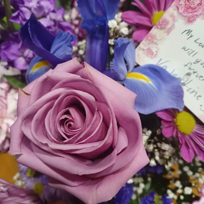 Keits Flower Shop of Bay City 7