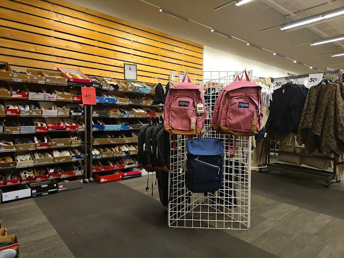 DSW Designer Shoe Warehouse 4