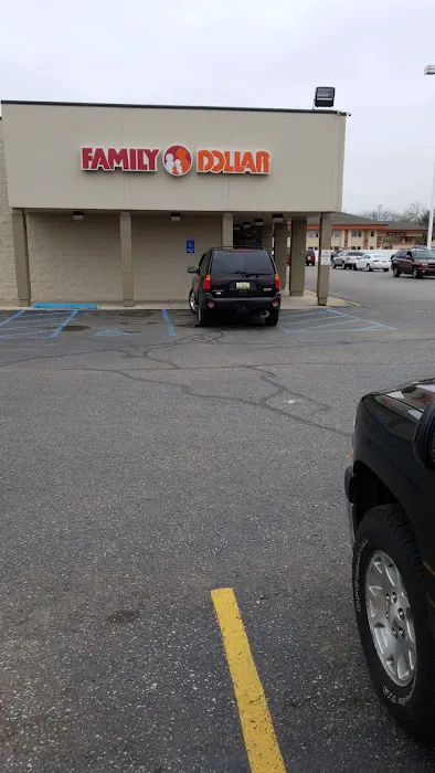 Family Dollar 2