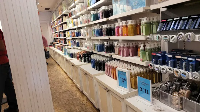 Bath & Body Works 1