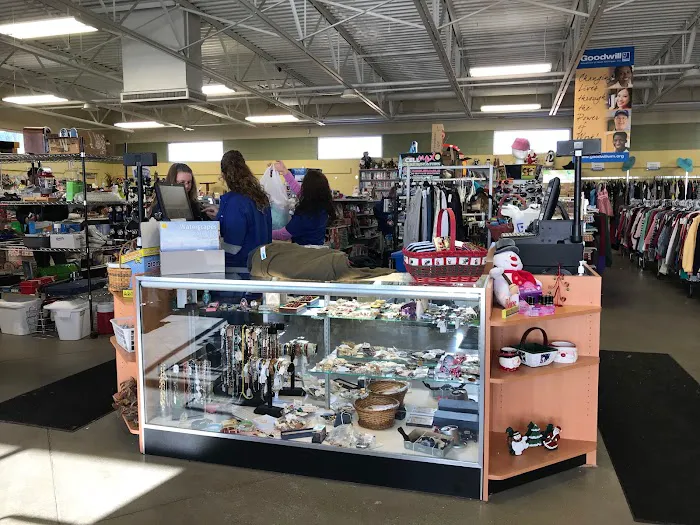 Goodwill Store and Donation Center 8