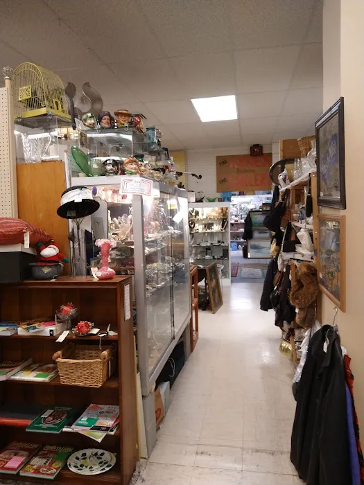 Antiques Mall of Madison 1