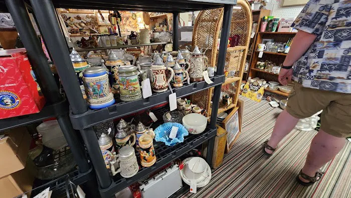 Antiques Mall of Madison 8