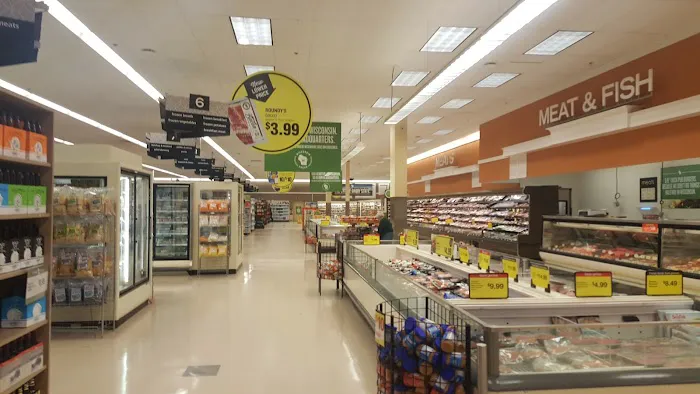 Pick 'n Save 7