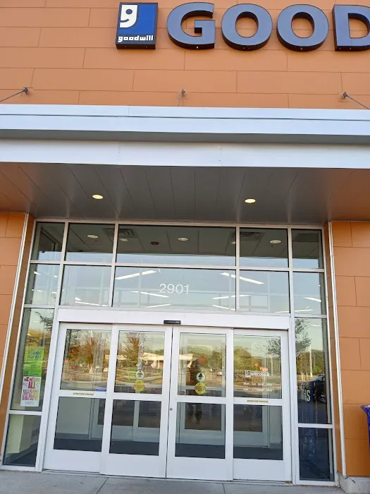 Goodwill Madison North 7