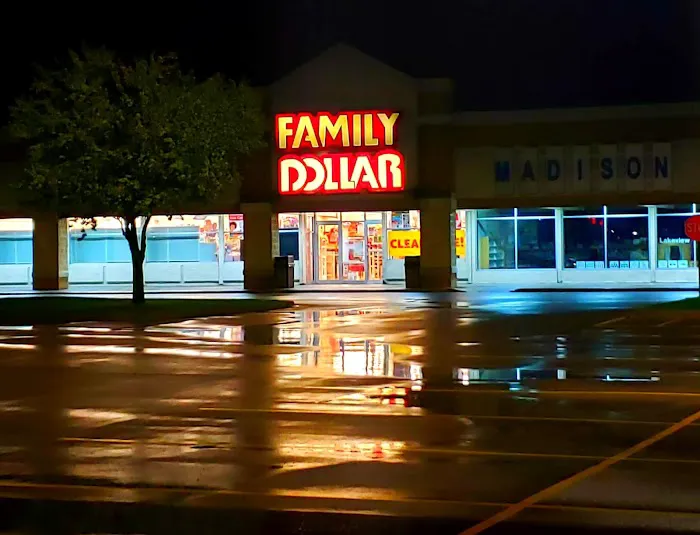 Family Dollar 2