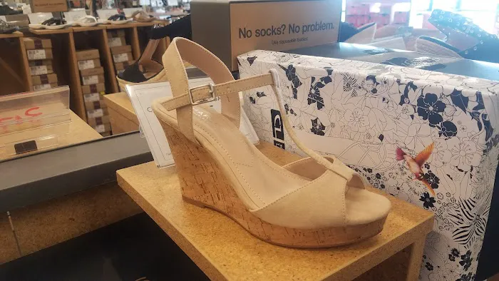 DSW Designer Shoe Warehouse 4