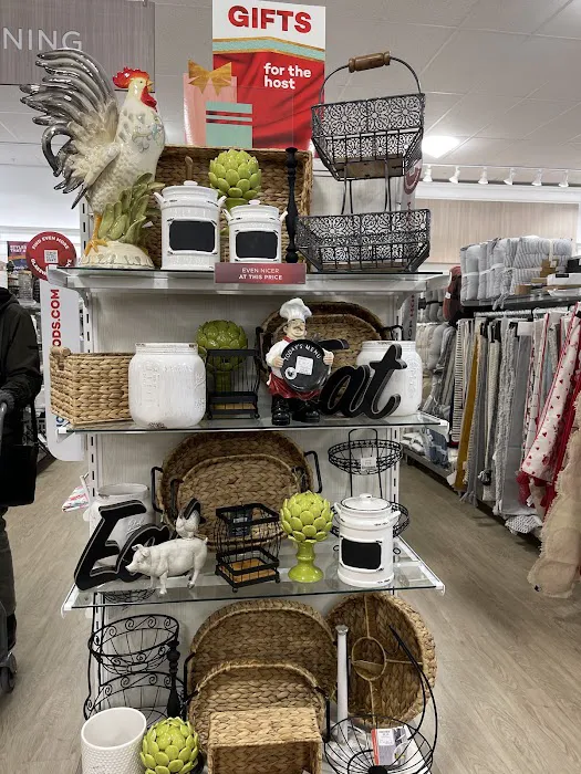 T.J. Maxx & HomeGoods 9