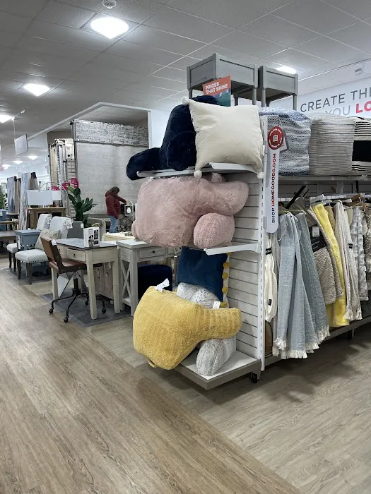 T.J. Maxx & HomeGoods 7