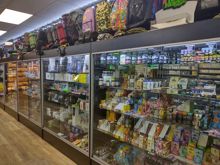 IOWA SMOKE SHOP&VAPE&CIGARS 5