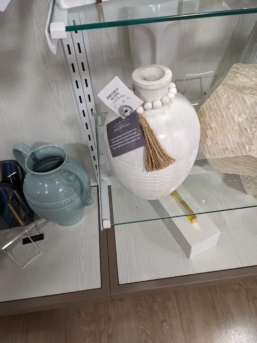 T.J. Maxx & HomeGoods 5