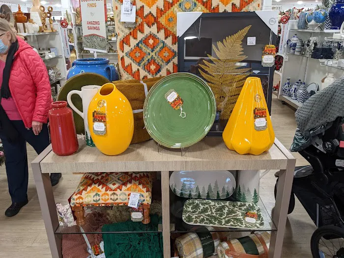 T.J. Maxx & HomeGoods 6