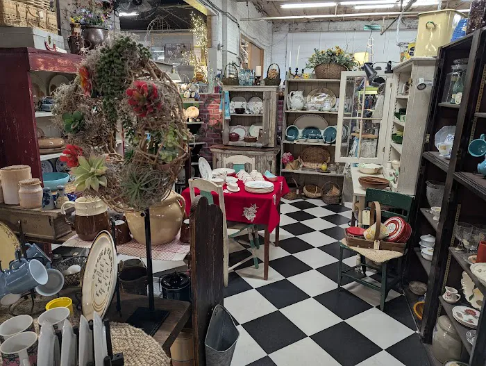 Fleur De Flea Vintage Market 4