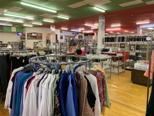 Nearly New Shop 9