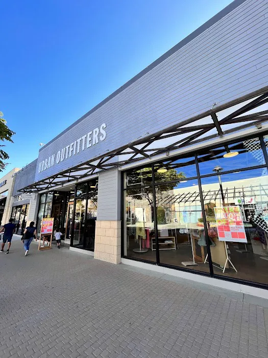 Urban Outfitters 9