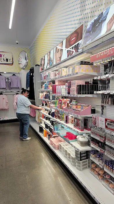 Five Below 7