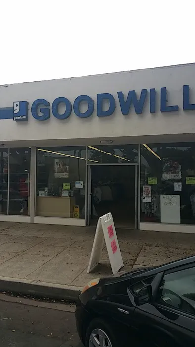 Goodwill Retail Store & Donation Center 5