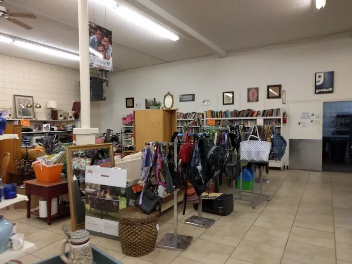 Goodwill Retail Store & Donation Center 6