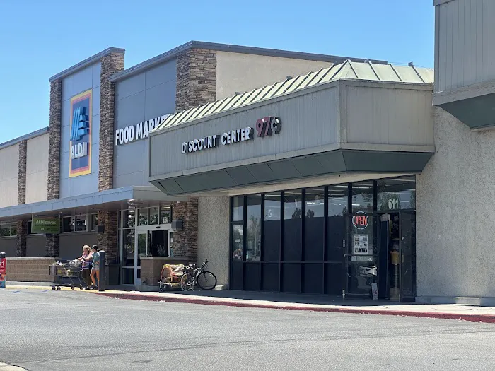 Discount Center 97 Cents Store 5