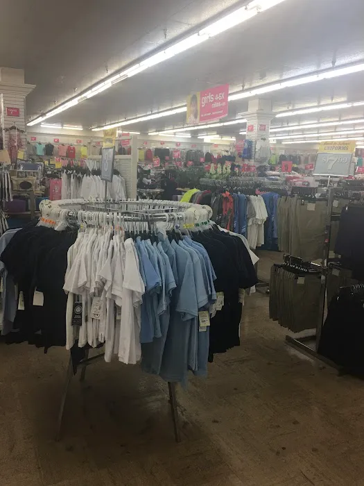 Fallas Paredes Discount Stores 5
