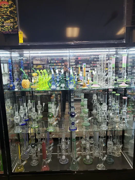 Puffy smoke shop 2