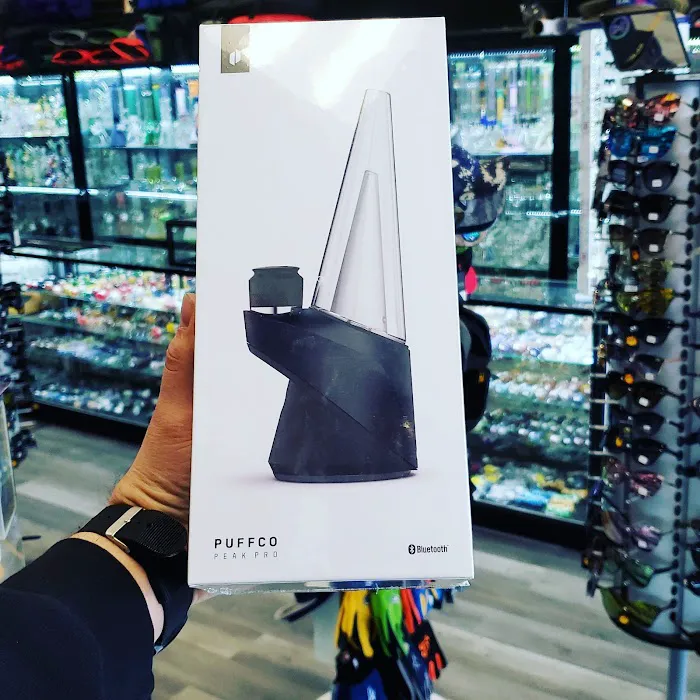 Puffy smoke shop 7