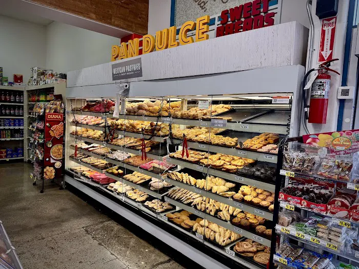 Vallarta Supermarkets 3