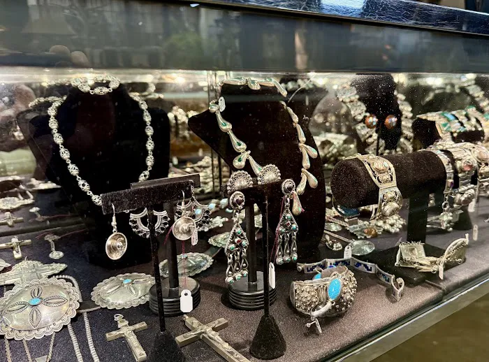 Lakewood 400 Antiques Market 6