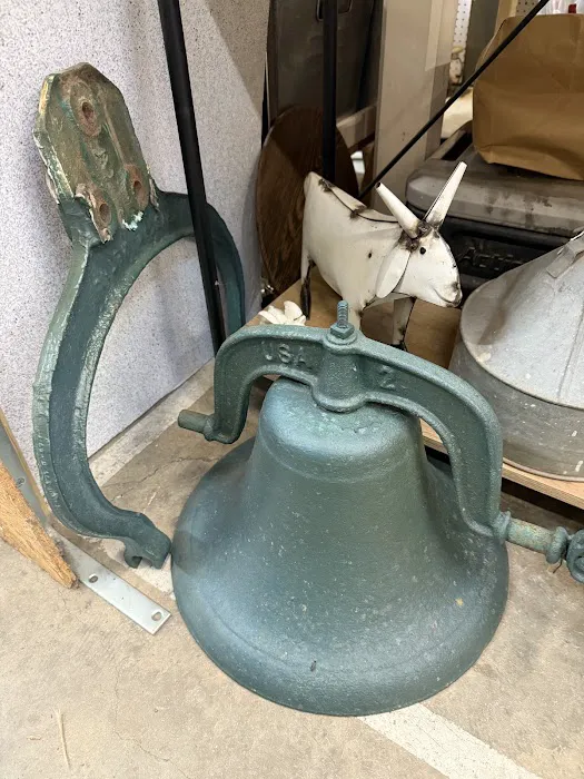 Lakewood 400 Antiques Market 9