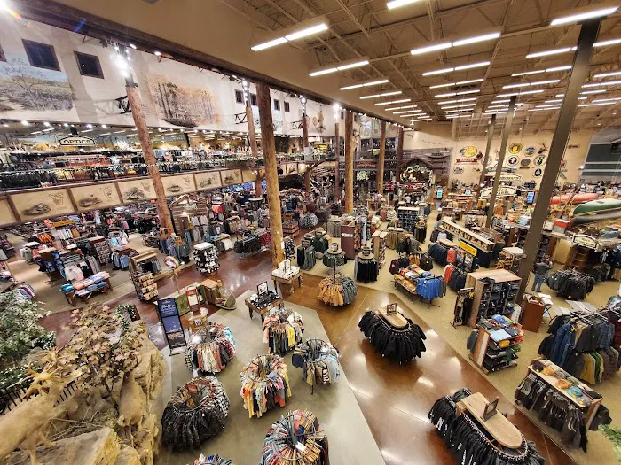 Bass Pro Shops 4