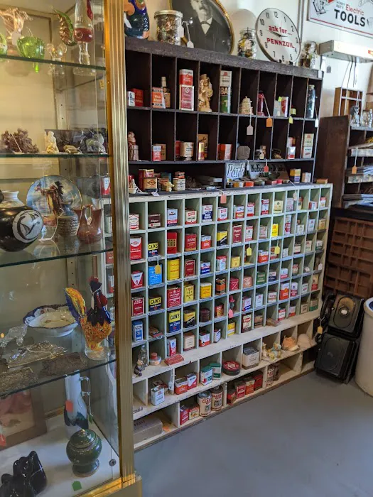 Brown's Vintage & Variety 7