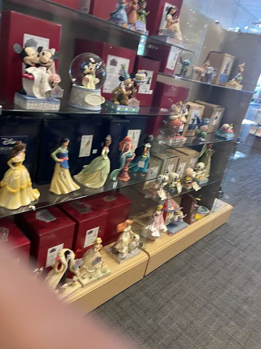 Amy's Hallmark Shop 6