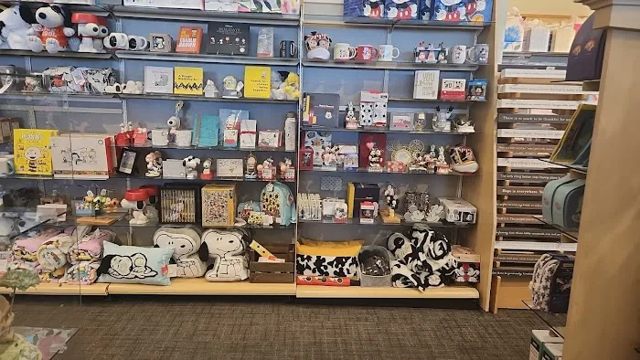Amy's Hallmark Shop 7