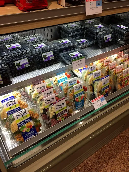Publix Super Market at Harbour Pointe Shopping Center 9