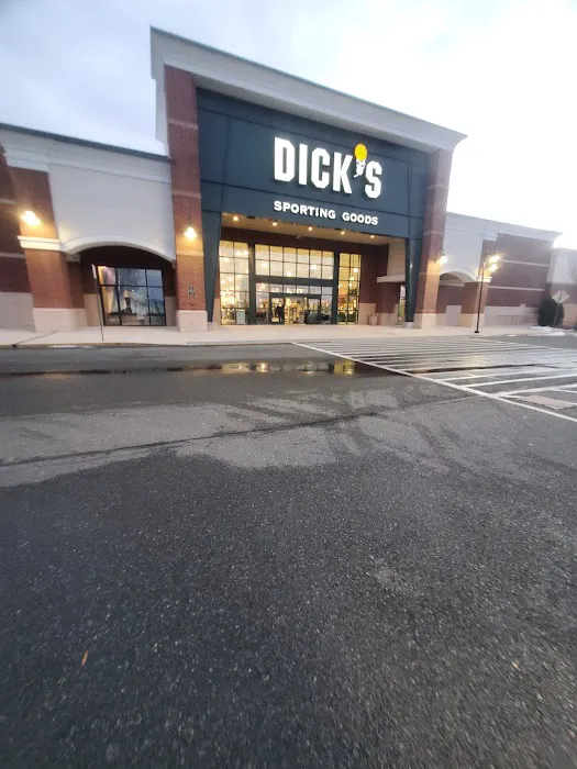DICK'S Sporting Goods 7