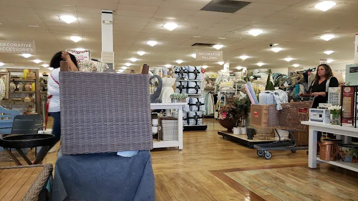 T.J. Maxx & HomeGoods 7