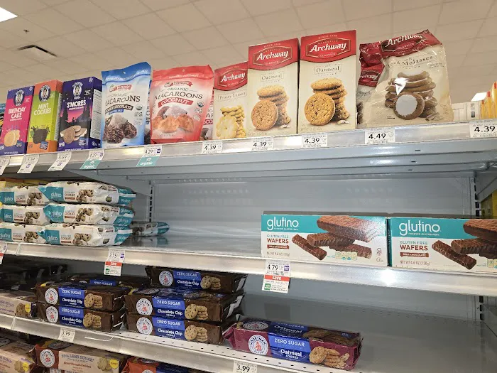 Publix Super Market at Charter Colony Shopping Center 5