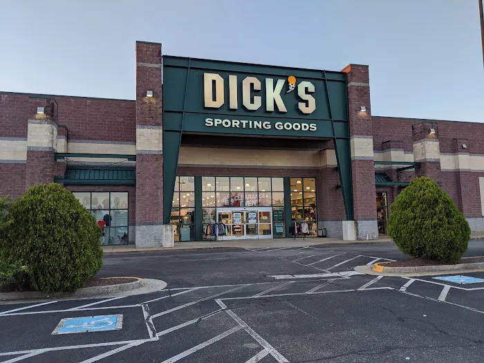 DICK'S Sporting Goods 3