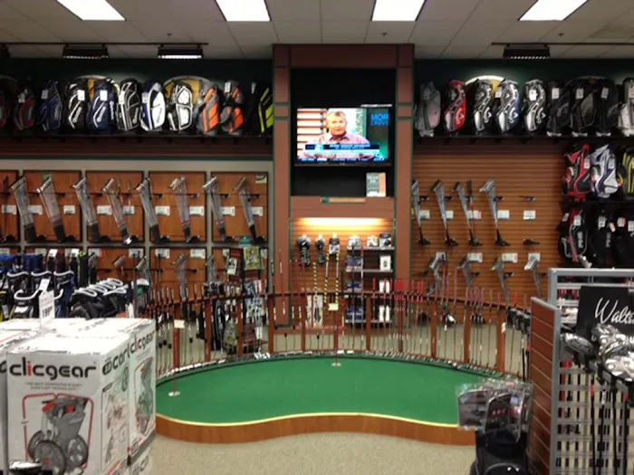 DICK'S Sporting Goods 5