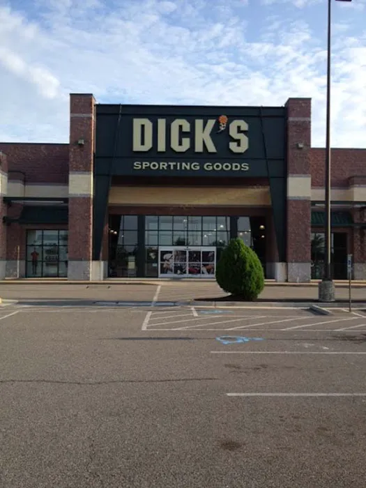 DICK'S Sporting Goods 6