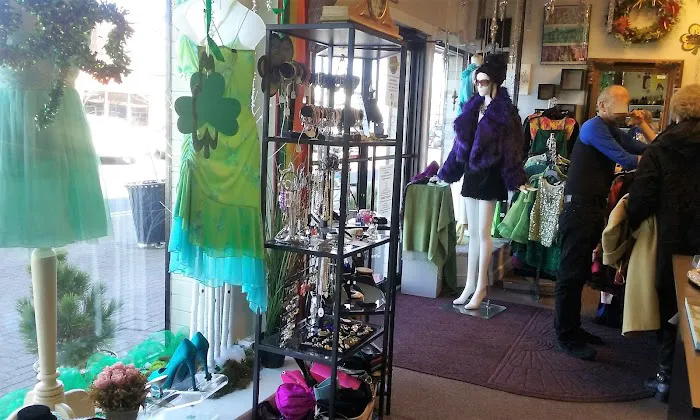 The Center Square Thrift Shop 5