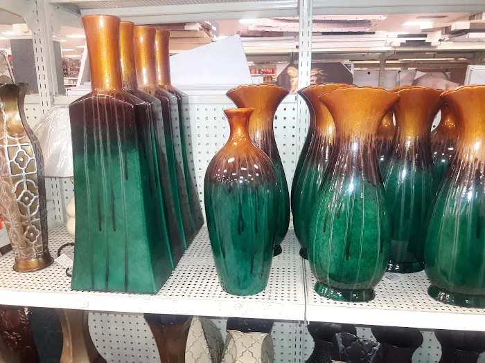 Roses Discount Store 8