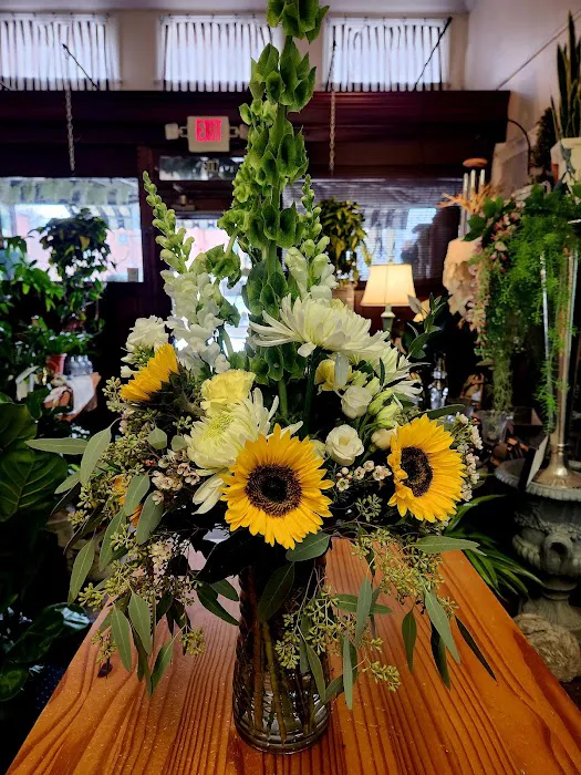 The Flowergirl Florist Studio 8