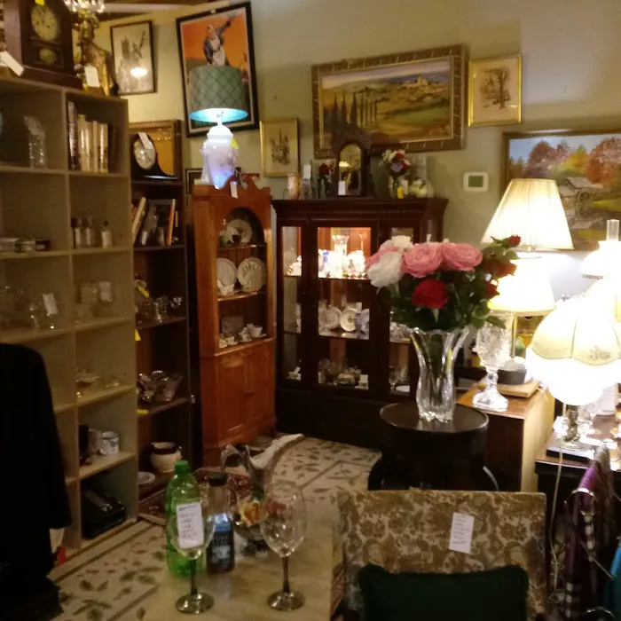Oak Antique Mall 2