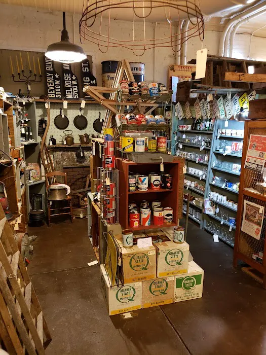 Oak Antique Mall 5