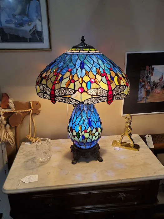 Oak Antique Mall 7