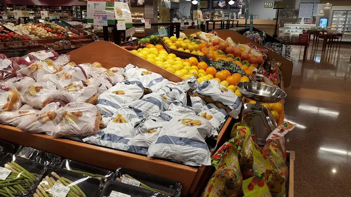 Publix Super Market at Colonial Square Shopping Center 3