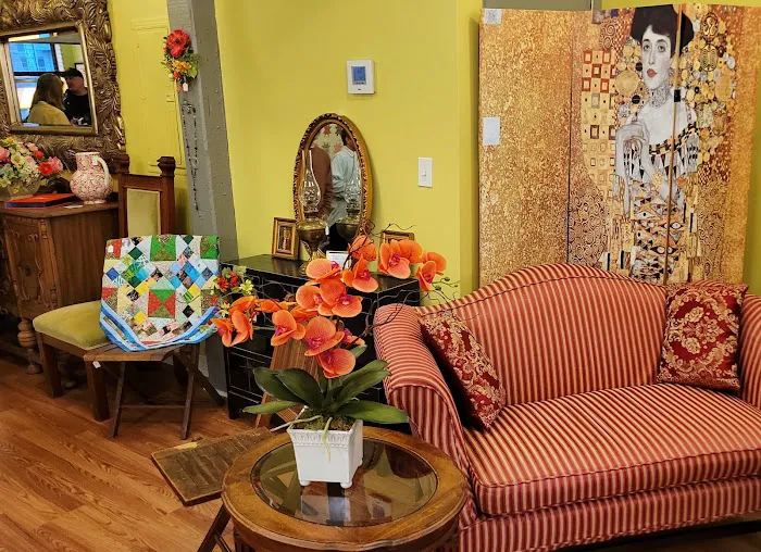 Leduc Art and Antiques at The Boroughs Collective 2
