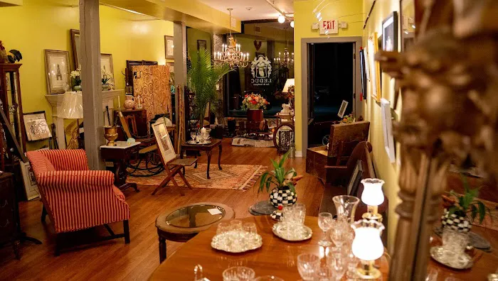 Leduc Art and Antiques at The Boroughs Collective 0