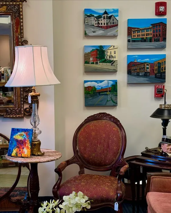 Leduc Art and Antiques at The Boroughs Collective 8